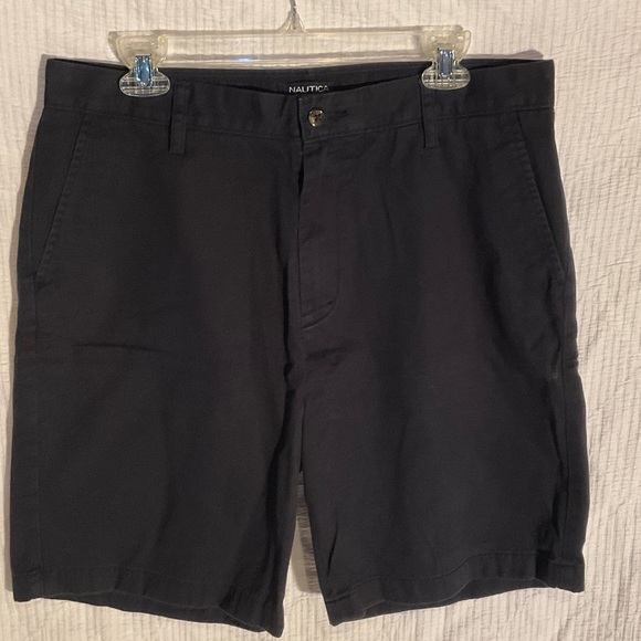 Nautica Men's Navy Flat Front Shorts - Picture 1 of 3